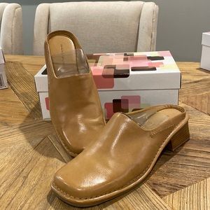 Bandolino Safari Birch Mules